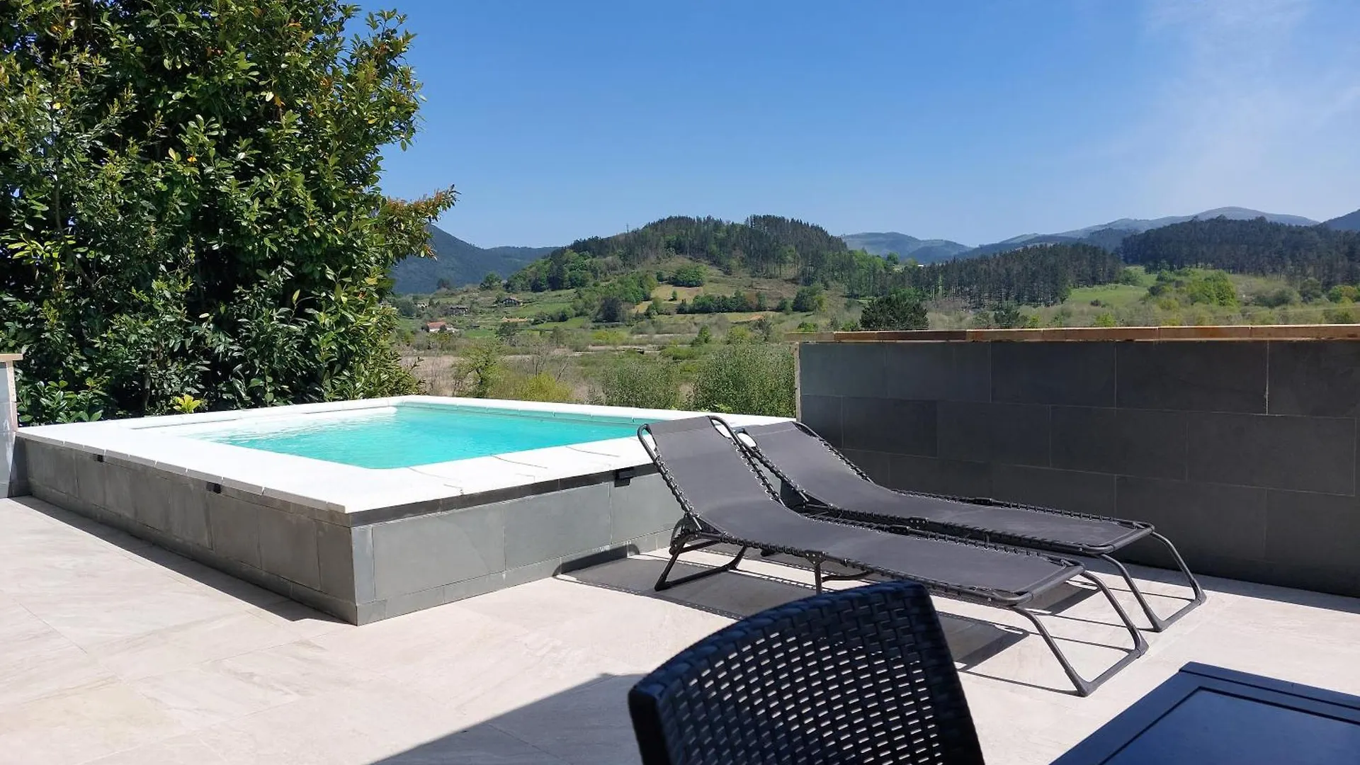 Apartamento En Pleno Corazon De Urdaibai Con Piscina Y Muy Cerca De Las Playas Elejalde Lejlighed