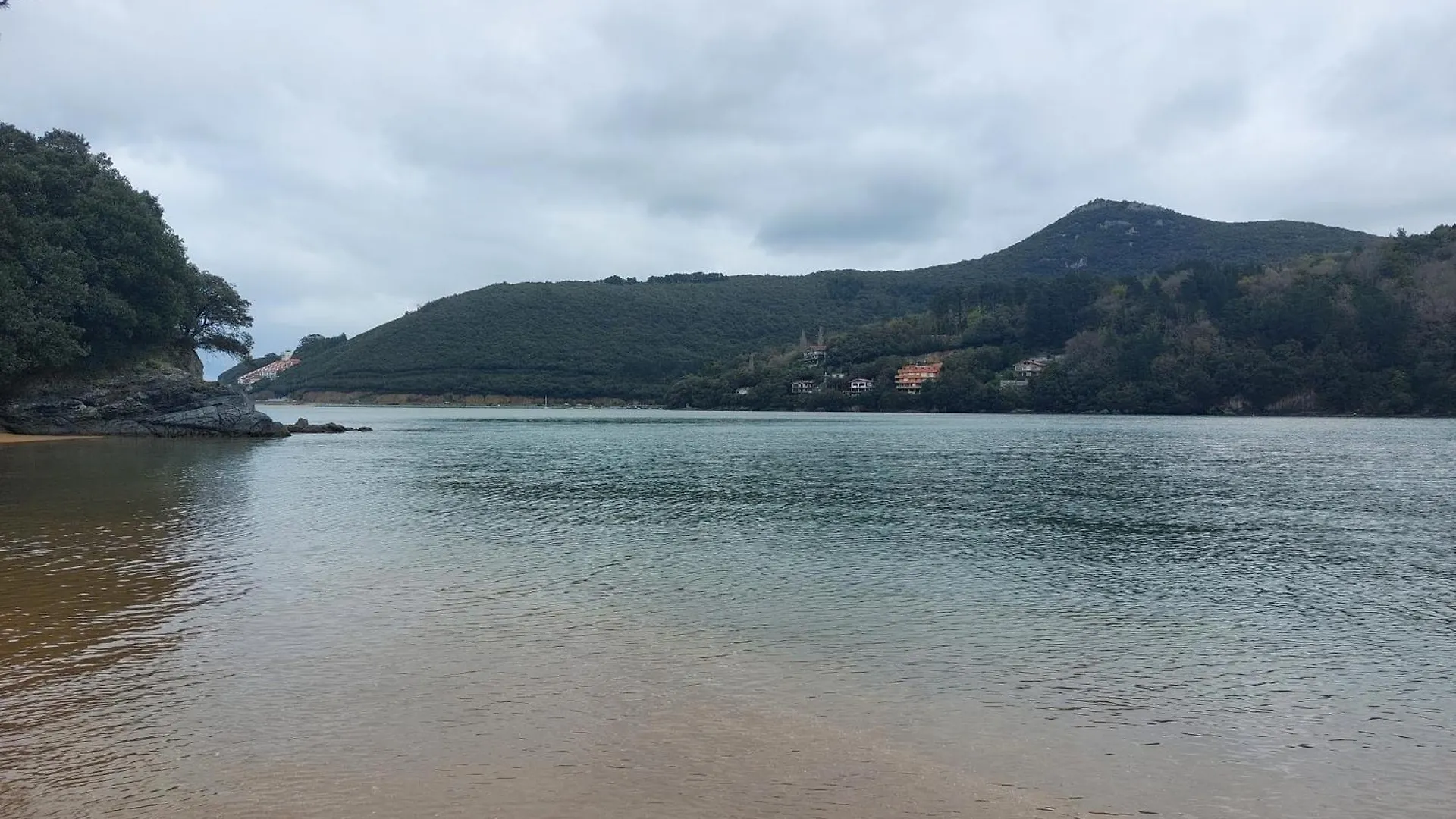 Apartamento En Pleno Corazon De Urdaibai Con Piscina Y Muy Cerca De Las Playas Elejalde Spanien